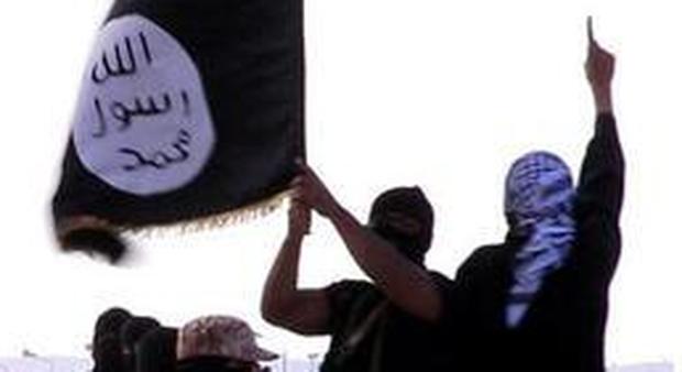 Terrorismo, arrestato a Genova un marocchino «pronto a immolarsi per l'Isis»
