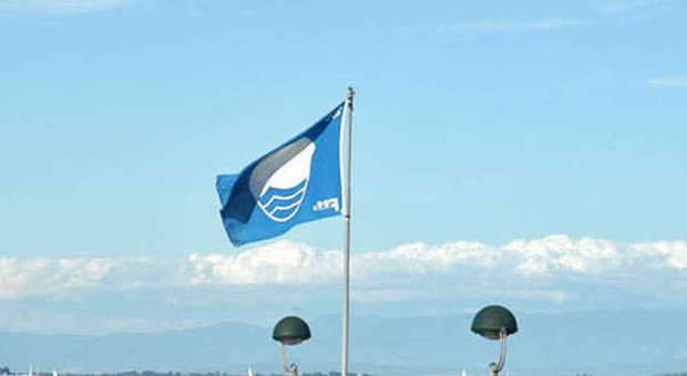 Sventola la Bandiera Blu a Fermo Centrato anche nel 2014 l'obiettivo