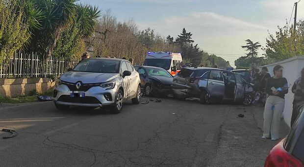 Tamponamento a catena sulla Copertino-Monteroni: cinque auto coinvolte e quattro feriti