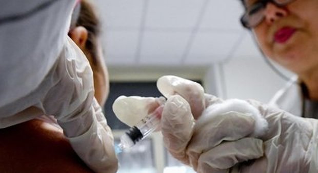 Russo propone: «Sospendere i sindaci schierati con i no vax»