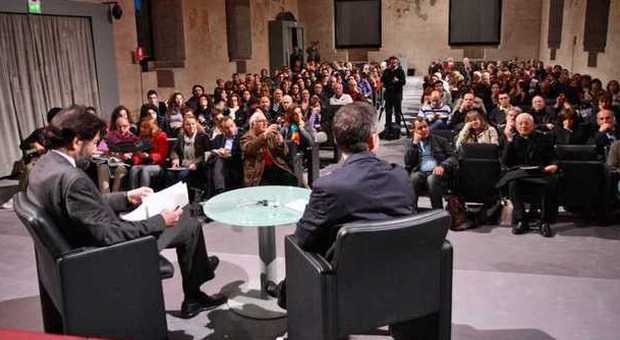 Il filosofo Massimo Cacciari intervistato da Alessandro Zaccuri a Palazzo del Popolo di Orvieto