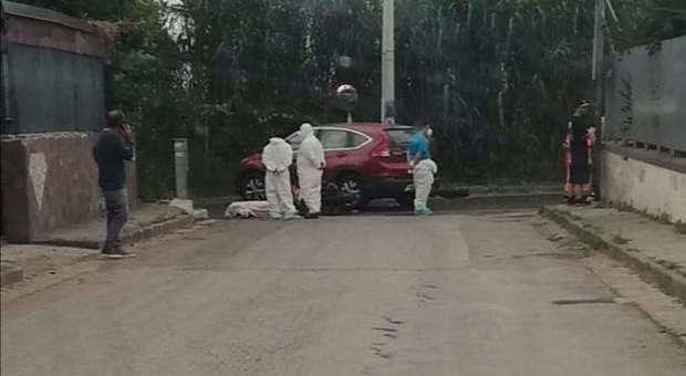 Giugliano, incidente auto contro scooter: morto un poliziotto di 46 anni