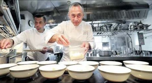 Taste of Roma, anteprima in giro per la città: viaggio in Vespa tra le ricette degli chef stellati