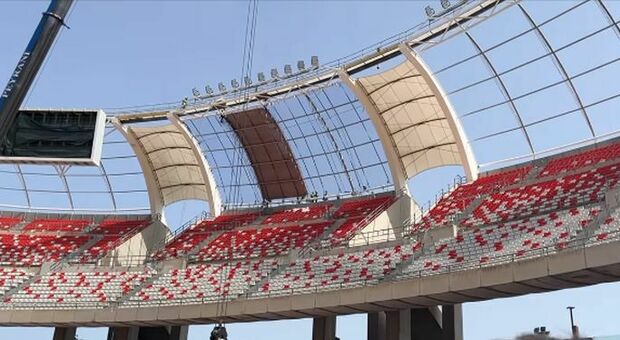 Primo "petalo" allo stadio San Nicola di Bari