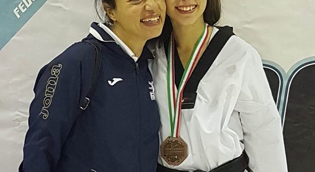 La maestra Claudia Sirignano e la sua allieva Antonietta Santaniello