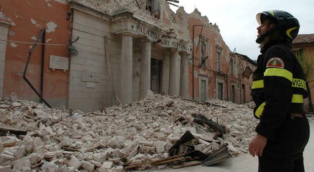Un'immagine del terribile terremoto de L'Aquila