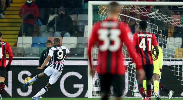 Udinese-Milan, le pagelle: Ibra salvatore, Diaz ed Hernandez senza idee