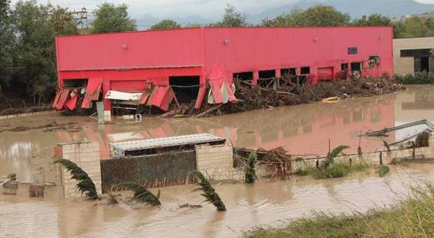 «Inondazione colposa nel Sannio», i pm aprono un'inchiesta. A Benevento primo milione della Regione