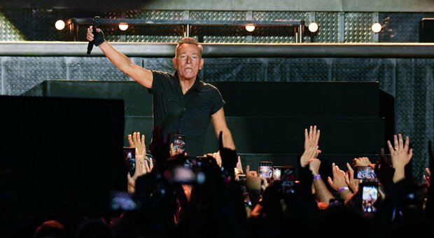Bruce Springsteen, sì al concerto di domani a Ferrara: «Rispetto per le vittime ma qui non è zona rossa»