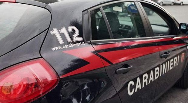 Varese, benzinaio ferito a colpi di arma da fuoco durante una rapina: è grave