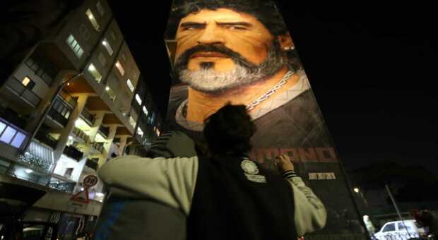 Morto Maradona, la petizione del Mattino: «Intitoliamo lo stadio San Paolo a Diego»