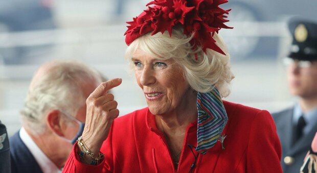 La rimonta di Camilla (odiata perché rivale di Lady Diana) nel cuore degli inglesi: «Sarà regina consorte»