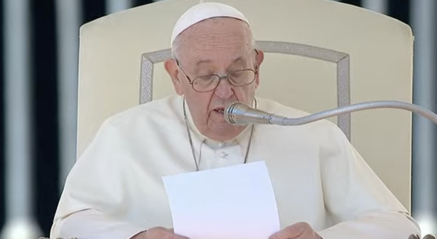 Papa Francesco, ennesimo ceffone di Ortega: «In Vaticano c'è una tirannia perfetta»