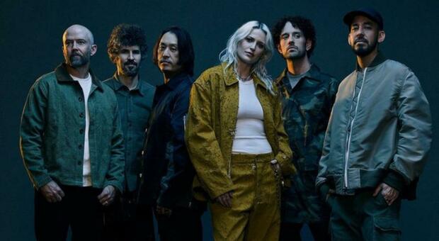 Linkin Park, chi è la nuova frontwoman Emily Armstrong? Ha cantato con Courtney Love, Demi Lovato e Robby Krieger