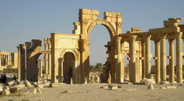 Isis minaccia Palmira, patrimonio Unesco. Decapitati 10 soldati siriani