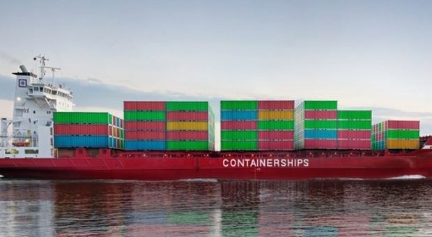 Rotte commerciali o spedizioni scientifiche: il mondo dalle navi cargo