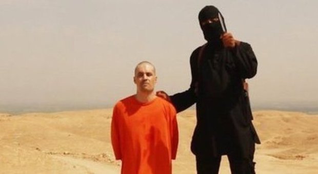 Isis, l'Fbi: "Identificato il boia di Foley e Sotloff". Allarme per possibili attacchi a Parigi e New York