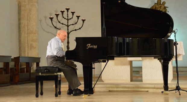 Lutto nel mondo della musica: morto a 101 anni il pianista Lofino