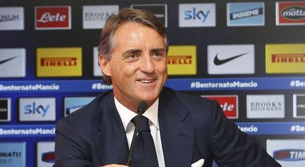 Inter, è il Mancini day. Le prime parole: ​"Serve lavoro, non ho la bacchetta magica"