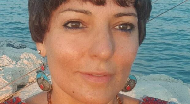 «Dicevano sinusite, era un tumore». Cristina, psicologa blogger muore a 42 anni