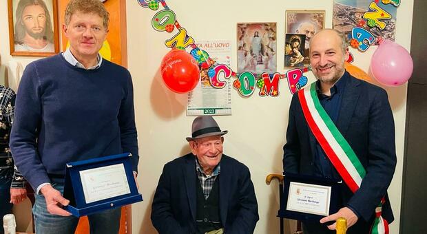 Giovanni Marilungo, il nonno sprint festeggia 105 anni. A Fermo altri 15 ultracentenari