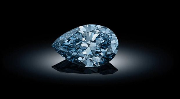 Diamante leggendario Bulgari Laguna Blu venduto all'asta per 25 milioni di dollari: è record
