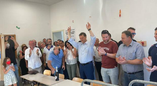 Castelnuovo, il sindaco De Bellis rispoinde a Di Cocco: «Il nostro, è un paese democratico ed evoluto»