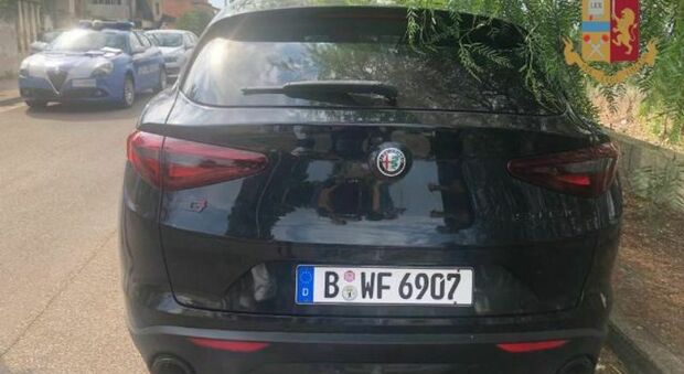 Auto rubata in Salento pronta per essere venduta in Germania: rintracciata a Casarano