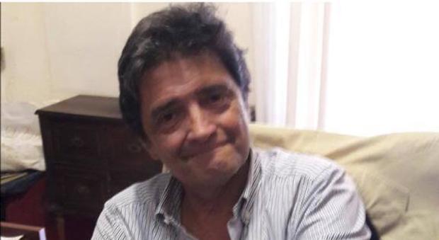 Napoli, morto l'avvocato Aprea: stroncato da un infarto a 66 anni, toghe in lutto