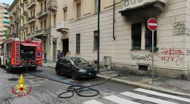 Incendio Torino, morta uno dei due ustionati