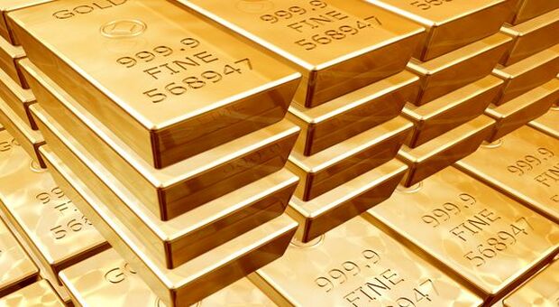 Vendite sull'oro, toni più hawkish dalla Fed