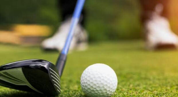 Parkinson, sette gare di golf per mandare la malattia in buca