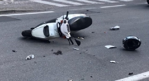 Scooter contro auto in Irpinia, muore un ragazzo di 16 anni