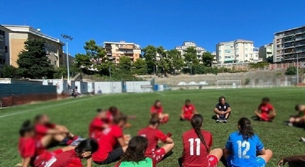 Insulti razzisti alla ragazzina, Lega Pro a fianco della calciatrice under 17: «Pronti a premiarla allo stadio di Ancona