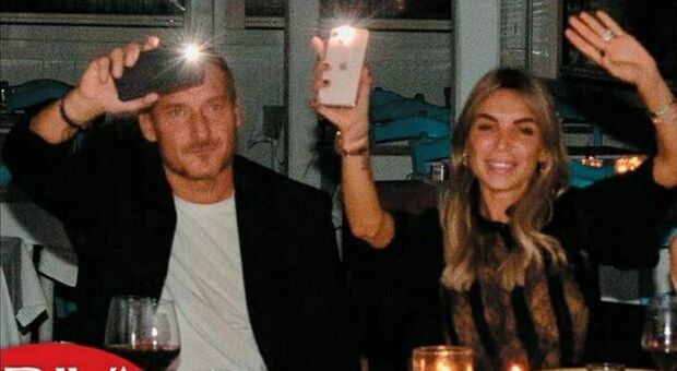 Totti e Noemi Bocchi, festa di compleanno con i figli nel ristorante dove lui ha chiesto la mano a Ilary