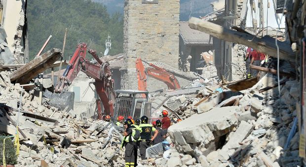 Terremoto, tre persone denunciate durante i servizi antisciacallaggio