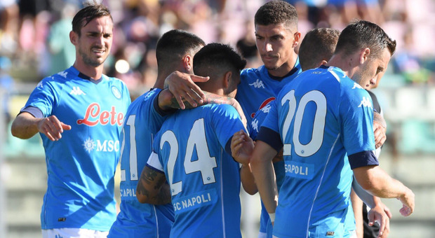 Napoli-Ascoli 2-1 con Insigne: gol su rigore e assist per Elmas