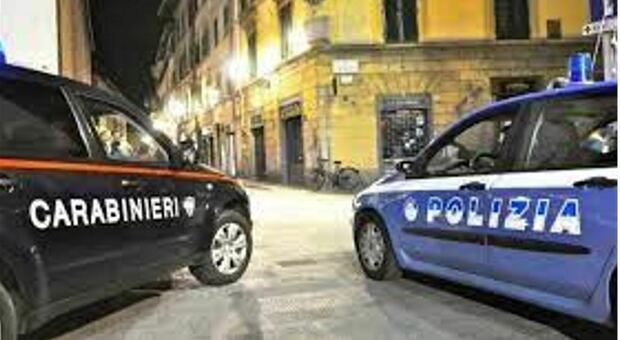 Zuffa tra stranieri in piazza Roma, paura in centro: un arresto e due denunce