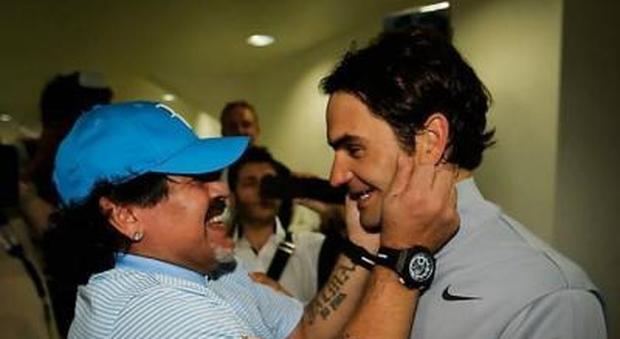 Maradona fa piangere Federer «Maestro, sei sempre il più grande»