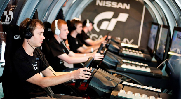 Dal 2009 GT Academy è il programma di reclutamento e addestramento organizzato insieme da Nissan e Playstation con il celebre gioco Gran Turismo
