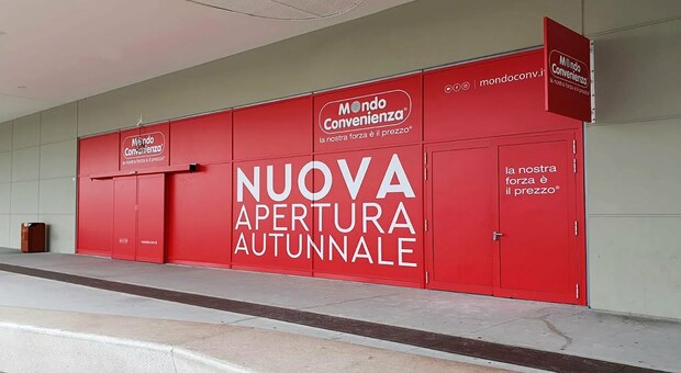 Il nuovo store di Mondo Convenienza aperto a Ravenna in pieno lockdown