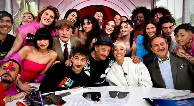 Fiorello, l'annuncio: «Amadeus ospite a Viva Rai2 il 10 maggio, sarà l'ultima cosa che farà in Rai»