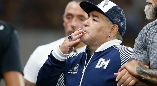 Maradona, Lapo Elkann: «Ci prendevano in giro per le nostre dipendenze, ora mi manchi. Rimarrai il mio numero uno»