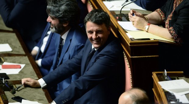 Matteo Renzi lancia l'applauso per Conte sulla fedeltà dell'Italia agli Stati Uniti e alla Nato