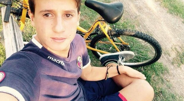 Davide Ferrerio mandato in coma per sbaglio: il ragazzo aggredito a Crotone non era il vero obiettivo