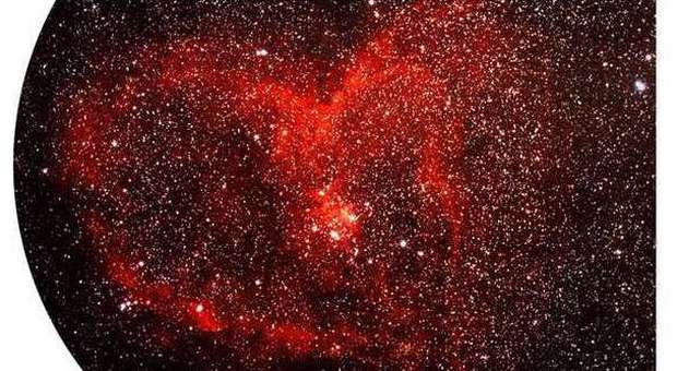 Immagine della Nebulosa Cuore ripresa dall'osservatorio di Pedaso