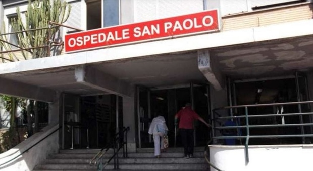 Napoli, ospedale San Paolo senza pace: paziente si lancia dalla finestra