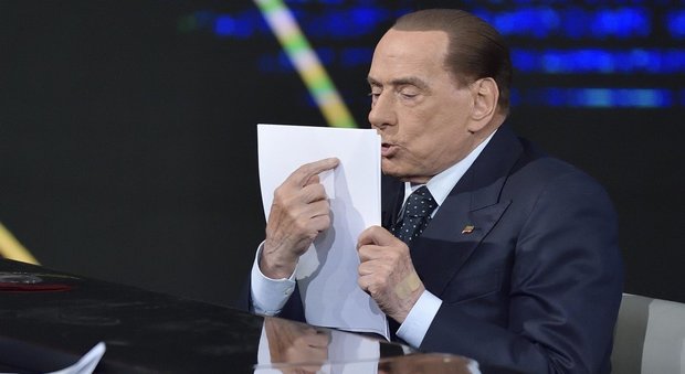 Venerdì arriva Berlusconi a Napoli: «Solo noi garantiamo governabilità»
