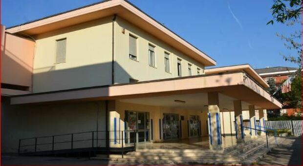 Coronavirus, chiusa scuola a Pescara: seicento in isolamento