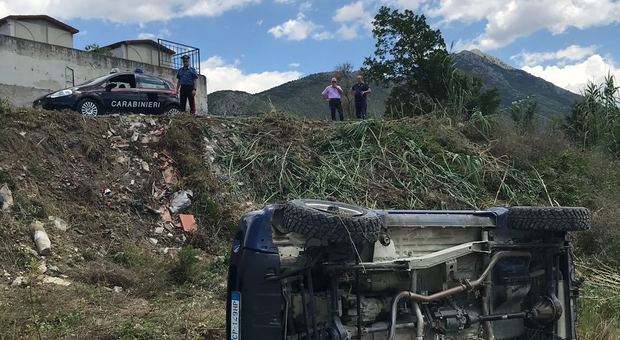 Finisce con la jeep nel dirupo, tragedia nel Cassinate: muore geometra di 73 anni